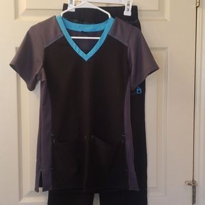 Carhartt scrubs